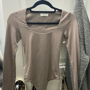 ARITZIA LONGSLEEVE BODYSUIT